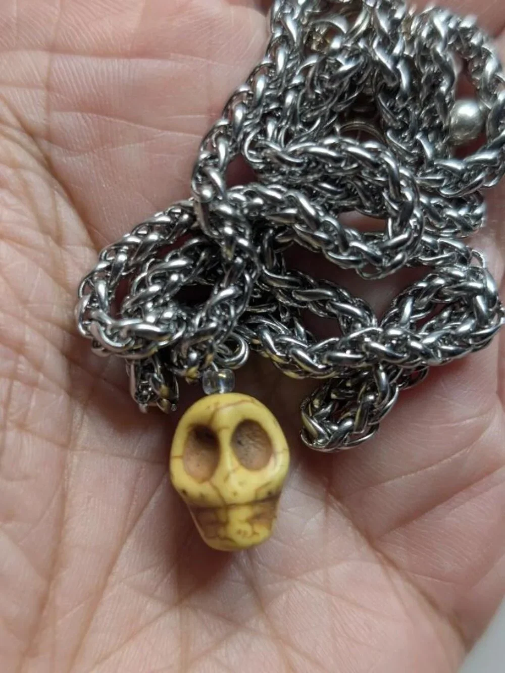 Halloween Vintage Silver Tone Carved Skull Pendant Necklace (Ship the same Day)